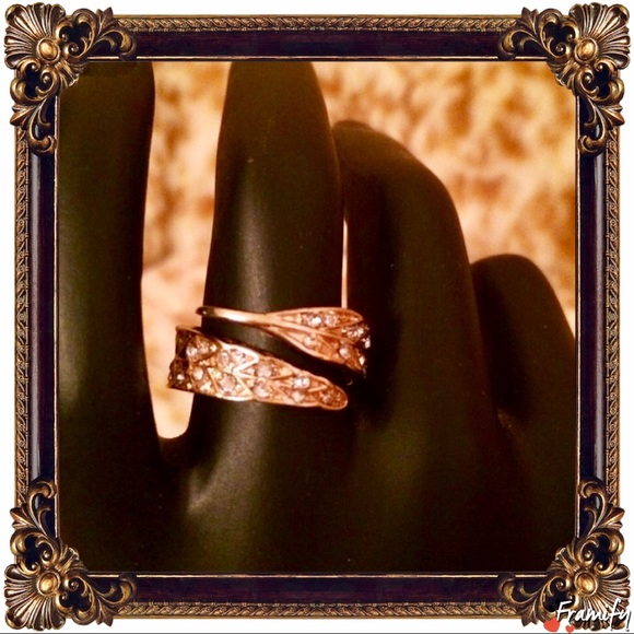 Trendy Leaf Open Crystal Fashion Ring - Picture 2 of 4